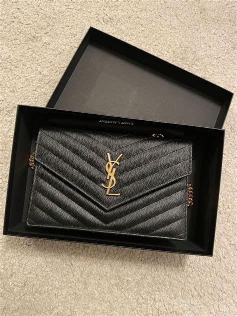 ysl c wall 189y mono grain de poudre tech